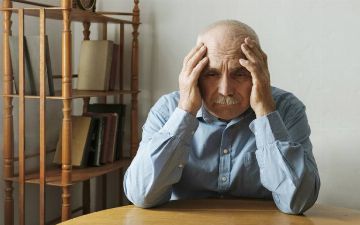 Психотерапевт рассказала о первых признаках деменции