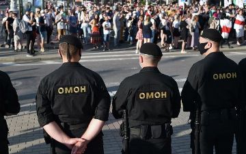 Путин рассказал о созданном резерве правоохранителей для помощи Беларуси