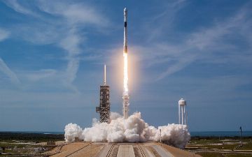 Space X успешно провела запуск ракеты с рекордным числом спутников