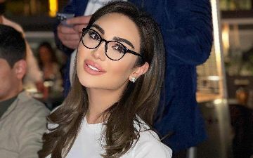 Муниса Ризаева заболела и несколько часов подряд лежит под капельницей – видео