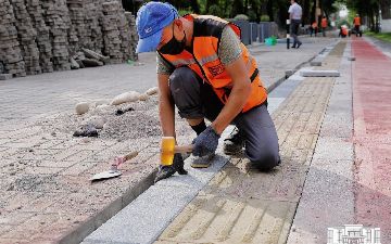 В Ташкенте начали улучшать тротуары и строить велодорожки