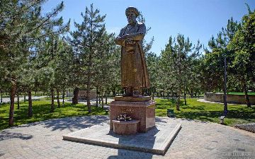 Гипсовые памятники поэтам на Аллее литераторов будут заменены на бронзовые