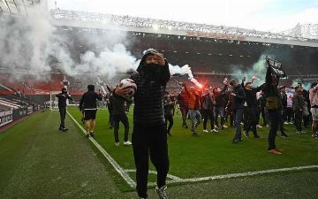 «Ливерпуль» прокомментировал перенос матча с «Манчестер Юнайтед»