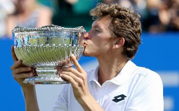 Очередная победа Дениса Истомина в Париже