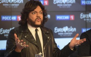 Появилось видео, на котором Филипп Киркоров проходится по пляжу с обвисшим животом - видео