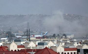 Общее число жертв взрывов в аэропорту Кабула превысило 100 человек