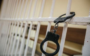 В Намангане ревнивый муж избил знакомого, разговаривавшего с его женой