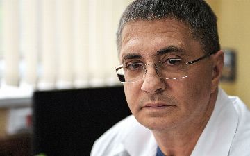  Доктор Мясников объяснил рост инфицированных коронавирусом