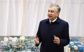 «Мы столько лет продавали газ, но прибыли не видели», — президент принял участие в открытии завода по производству синтетического жидкого топлива в Кашкадарьинской области