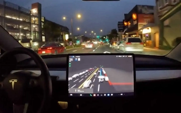 Tesla просит удалить видеорекламы, говорящие, что электрокары убьют детей