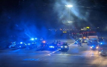 В лондонском аэропорту столкнулись два самолета — видео