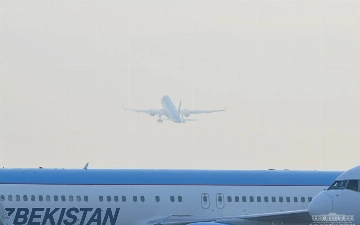 Шавкат Мирзиёев отправился в Навои