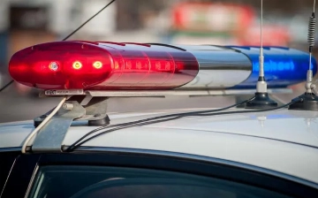 Узбекистанца с ножевыми ранениями нашли на остановке в Питере