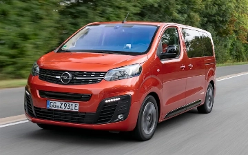 В сети появились фото электрического минивэна Opel Combo-e Life
