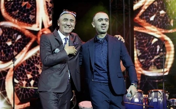 «Мы будем чувствовать его взгляд»: Зохиршох Джураев опубликовал видео на могиле отца