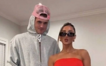 Самые популярные костюмы на этот Хэллоуин – образы Джастина и Хейли Бибер