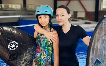 Лола Юлдашева призналась, что скучает по своему детству и порой мысленно возвращается в него