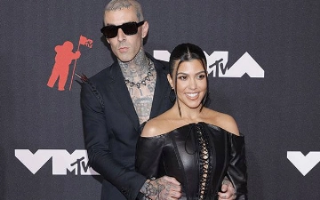 Кортни Кардашьян прокомментировала слухи о беременности  