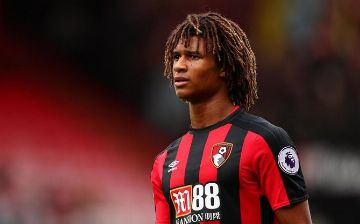 Отец игрока «Манчестер Сити» умер после первого гола сына в Лиги Чемпионов<br>