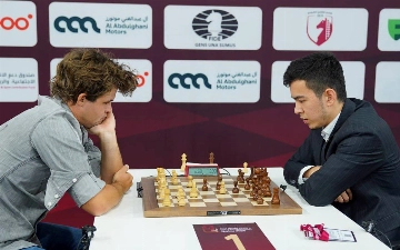 Нодирбек Абдусатторов сыграет против Магнуса Карлсена в финале ЧМ по блицу