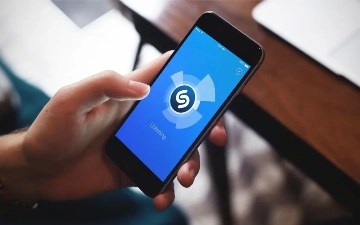Узнайте, какой музыкант стал рекордсменом по числу запросов в Shazam