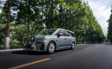 Обновленный Zeekr 009 за три дня почти догнал предыдущее поколение по результатам за полгода