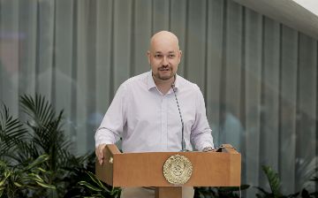 Кенгаш народных депутатов решил засудить Никиту Макаренко после критики закрашивания мозаик