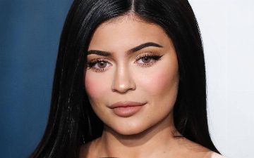Неизвестный мужчина проник к Кайли Дженнер, чтобы поджечь ее дом