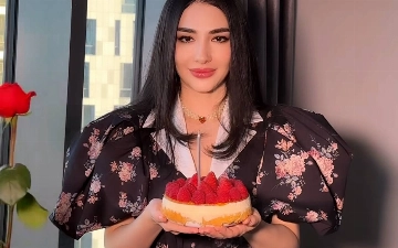 Зарина Низомуддинова поделилась архивными кадрами в свой день рождения