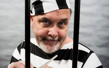 Заключенных в Британии обучают маникюру