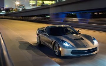 Посмотрите на самого быстрого слепого водителя в мире