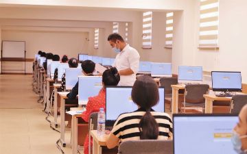 Преподавателей вузов не будут привлекать к системе изучения студентов, проживающих в съёмном жилье и у близких родственников