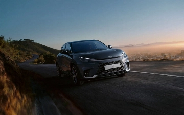 Lexus показал свой самый дешевый кроссовер