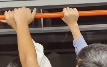 Вайнер прикасался к незнакомой девушке в метро ради пранка 