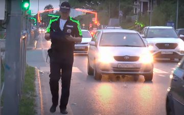 Российским инспекторам ГИБДД дадут такую же форму, как и узбекским