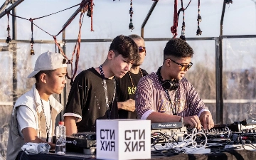 С 29 по 31 мая вновь пройдет фестиваль электронной музыки, науки и искусства СТИХИЯ