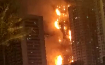 На севере ОАЭ загорелся 36-этажный небоскреб (видео)