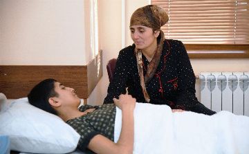 В Узбекистане провели сложную 12-часовую операцию по пересадке печени пациенту с редким наследственным заболеванием