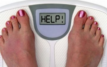 В чем связь между коронавирусом и набором веса — рассказываем 