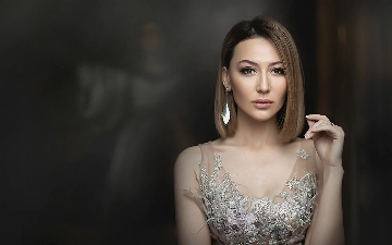 Певица Лола полетела со своей мамой в Шарм-эль-Шейх