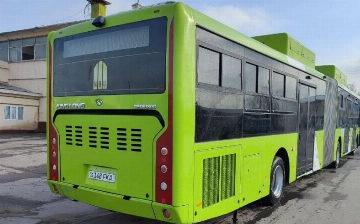 Появились подробности ДТП со съехавшим с дороги автобусом-гармошкой