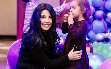 Певица Шахзода призналась, что всегда мечтала о красивой дочери - фото