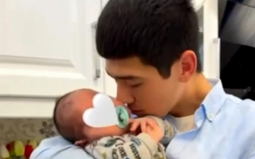 Блогер Dili.mе впервые стал отцом