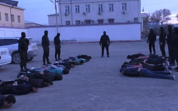 В Ургенче около 30 человек собирались устроить драку: половину из них задержали