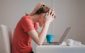 Ученые выяснили, как коронавирус поражает мозг