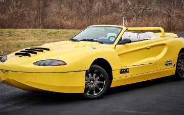 Плавающий автомобиль выставлен на продажу