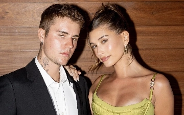 «Я счастливчик, который заполучил тебя»: Джастин Бибер трогательно поздравил жену с 27-летием