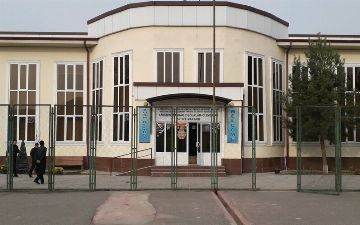 Директорам школ поручили заступиться за андижанского хокима