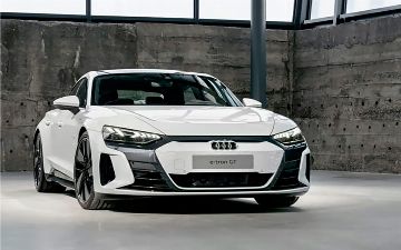 Рассекречен электрический суперкар Audi – фото