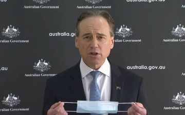 В Австралии министр попал в больницу с неизвестной инфекцией после прививки